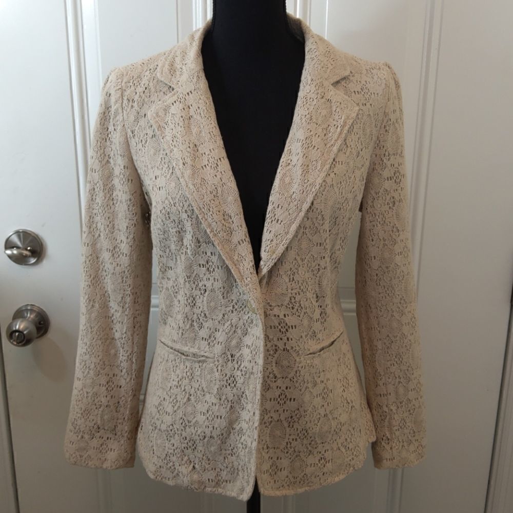 Chico's oatmeal button front Lace Blazer